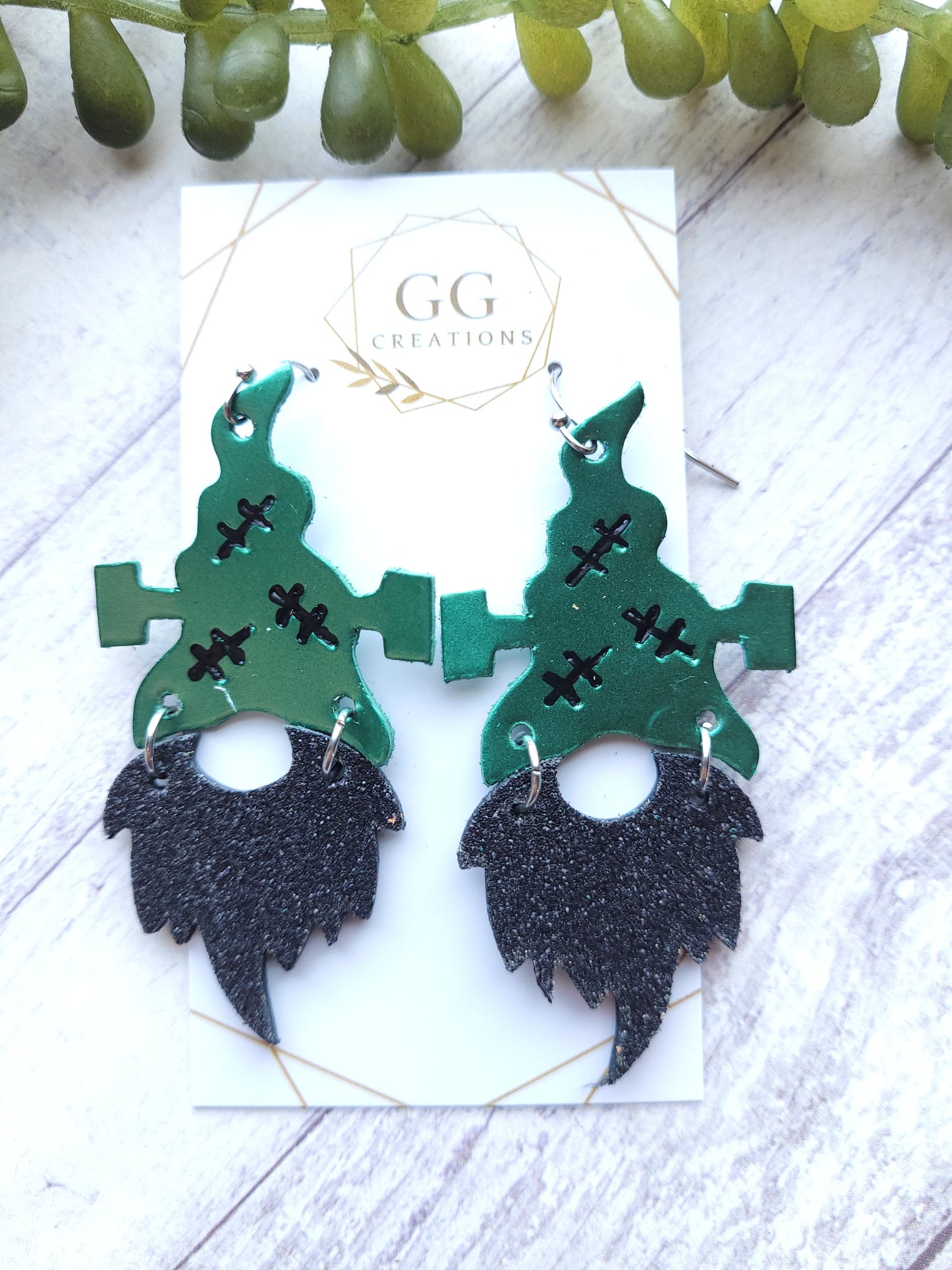 Preorder - Halloween Gnomes - Steel Rule Wooden Earring Die