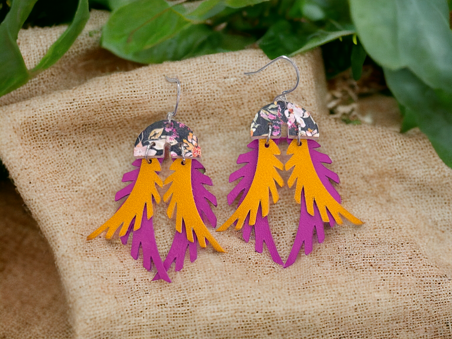 Iris’s Fond Feather - Pair - Steel Rule Wooden Earring die