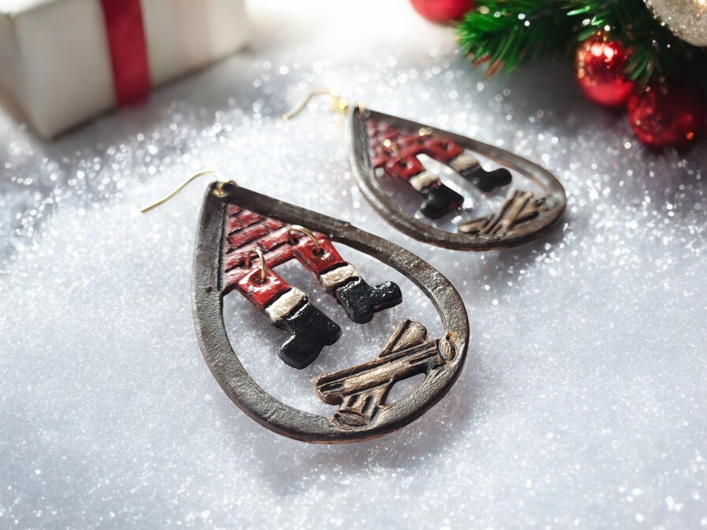 Preorder - Santa Coming Down the Chimney Teardrop - Embossed Mirrored pairs - Steel Rule Wooden Earring Die
