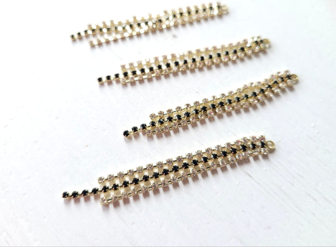 Rhinestone claw chain charm for earrings - 2 pair - Gold and Black