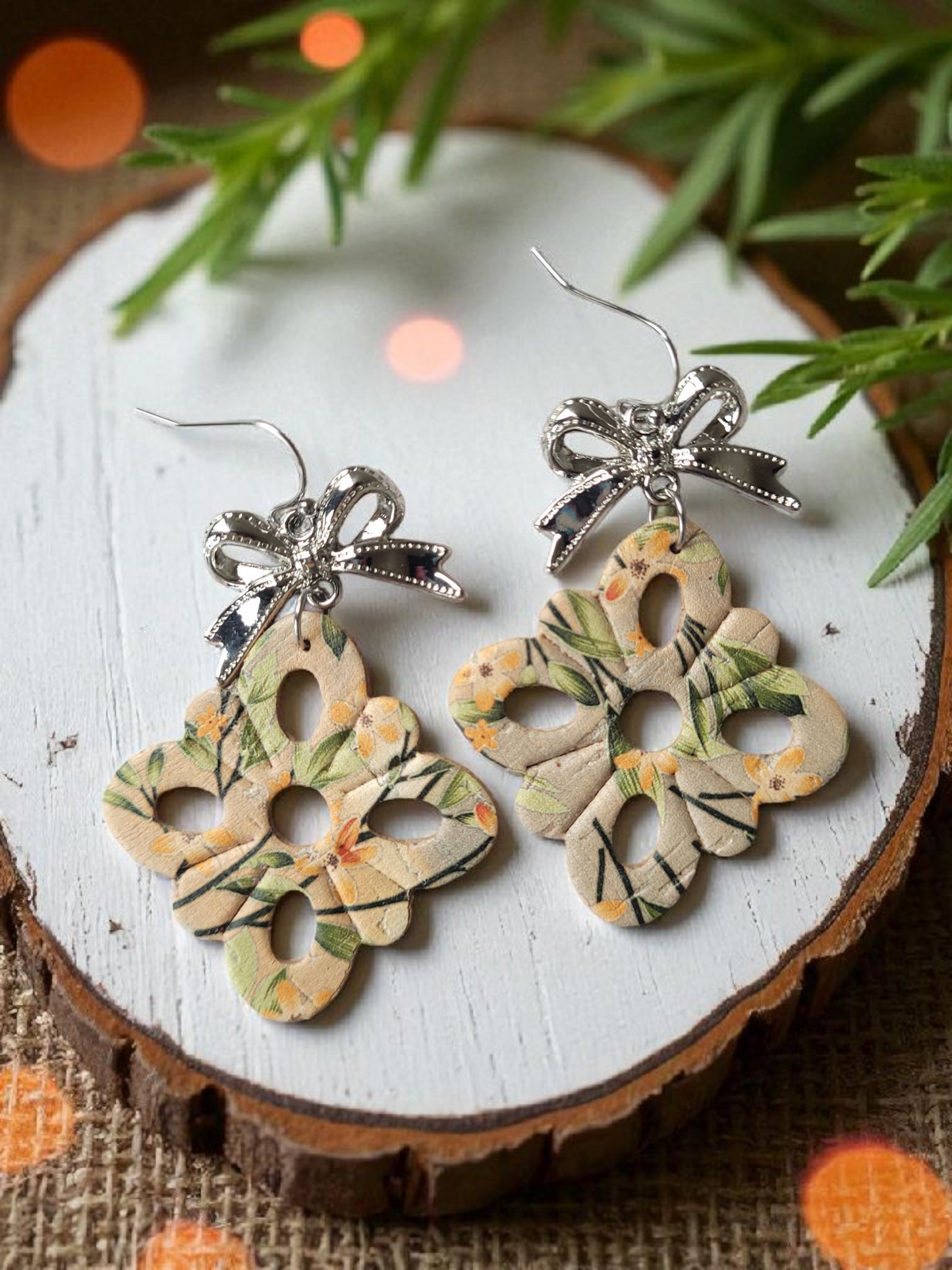 Preorder - Scalloped Delight - 1.5" Embossed pair - Steel Rule Wooden Earring Die