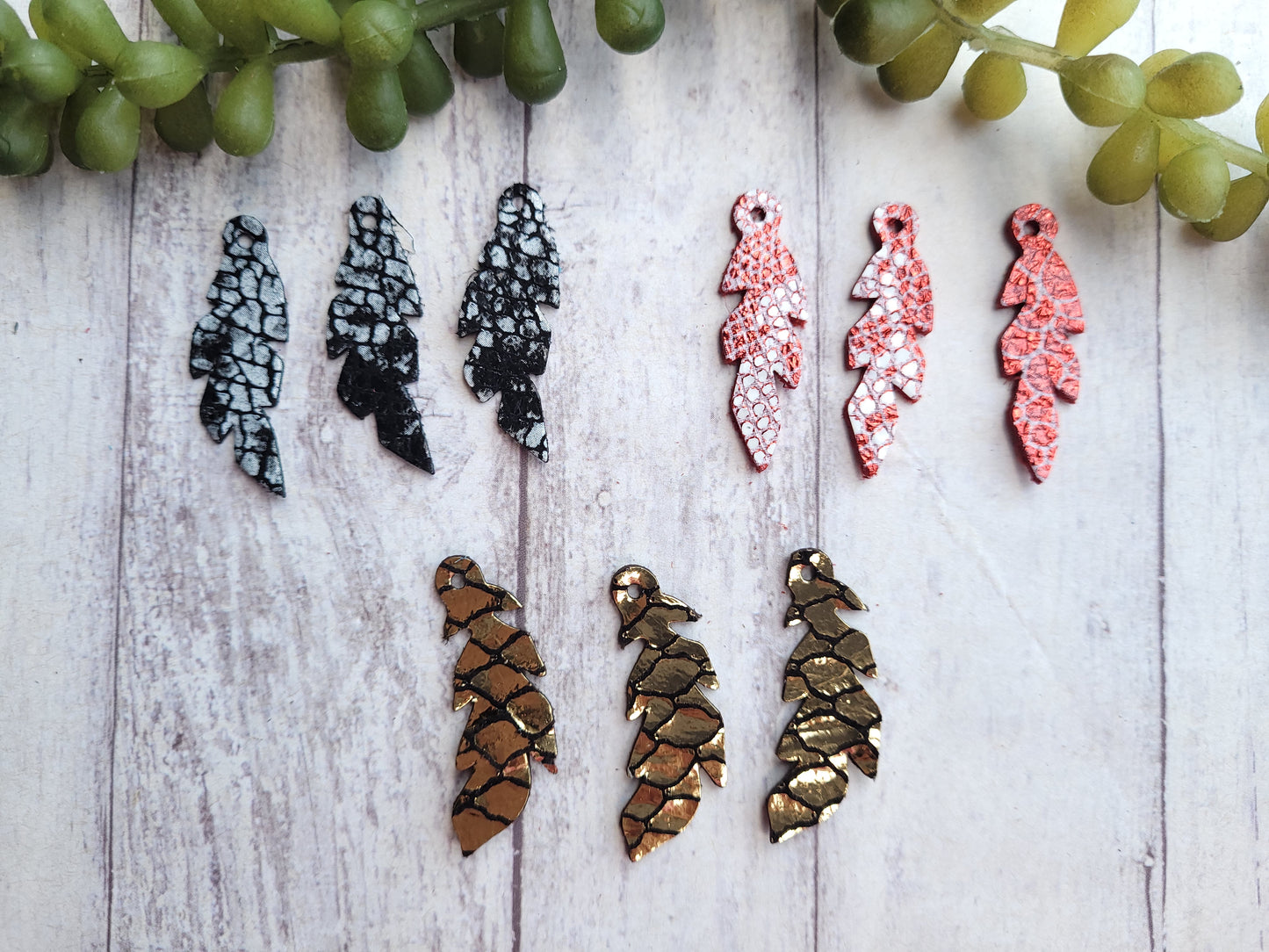 Feather Dangle Charms - Steel Rule Wooden Die