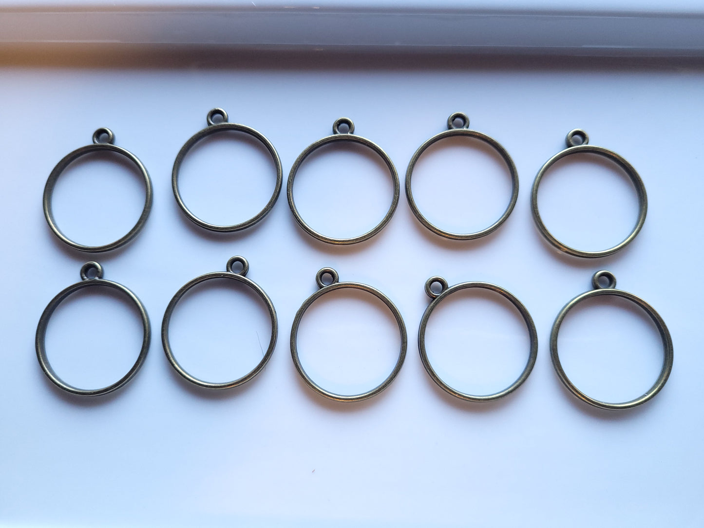 Pendant/Hoops Tray Bezel - 10 pieces - antique bronze