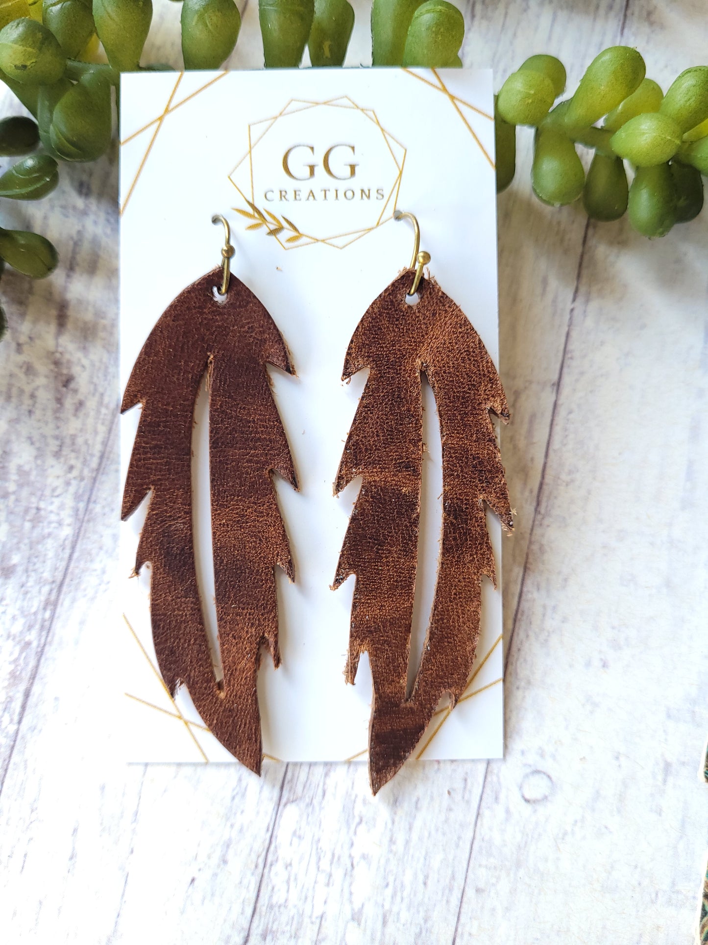 Nikki - Cut out Feather - Steel Rule Wooden Earring Die