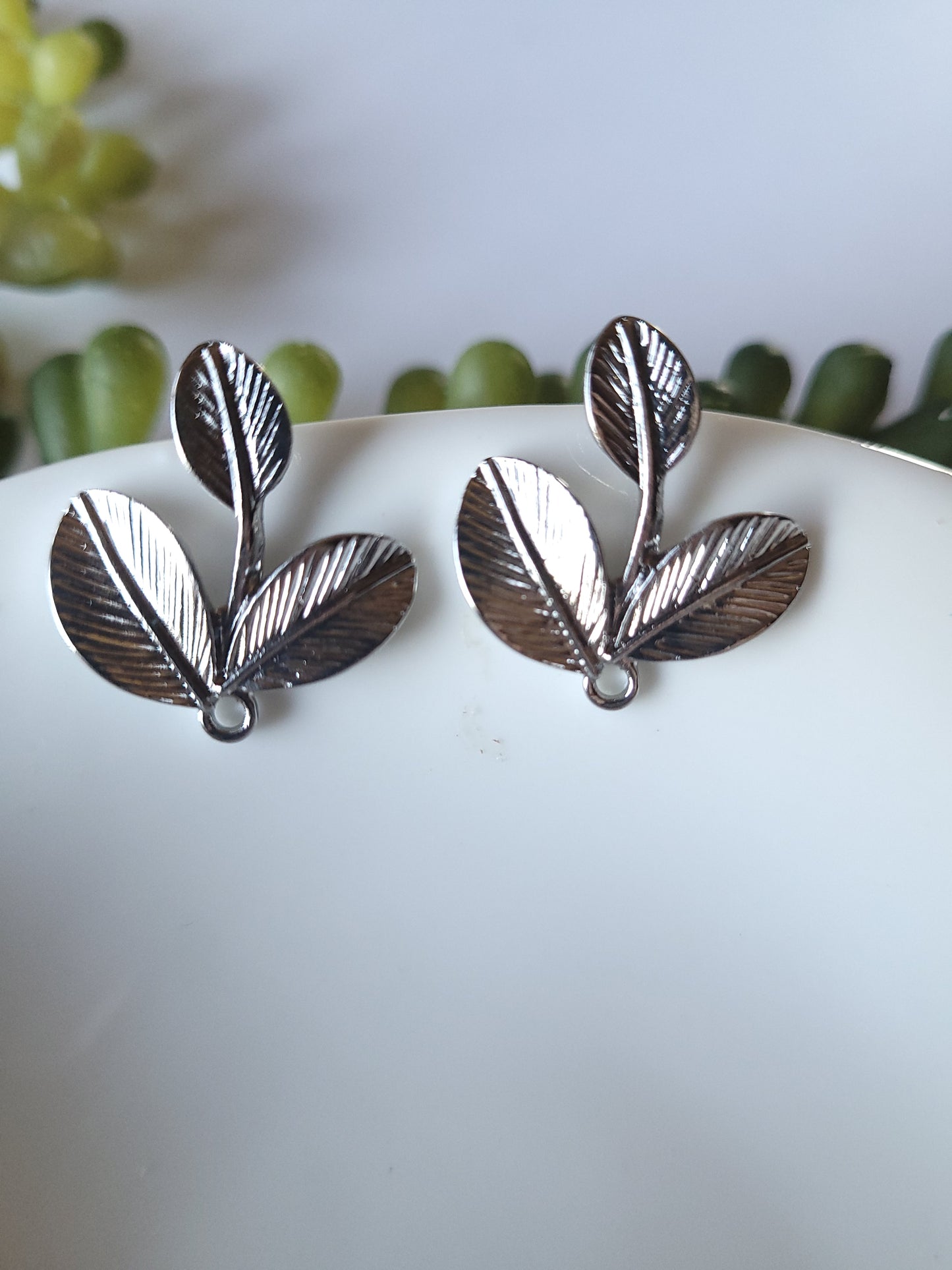 Leaf Earring Stud Connector - mixed - 4 pair (8 pieces)