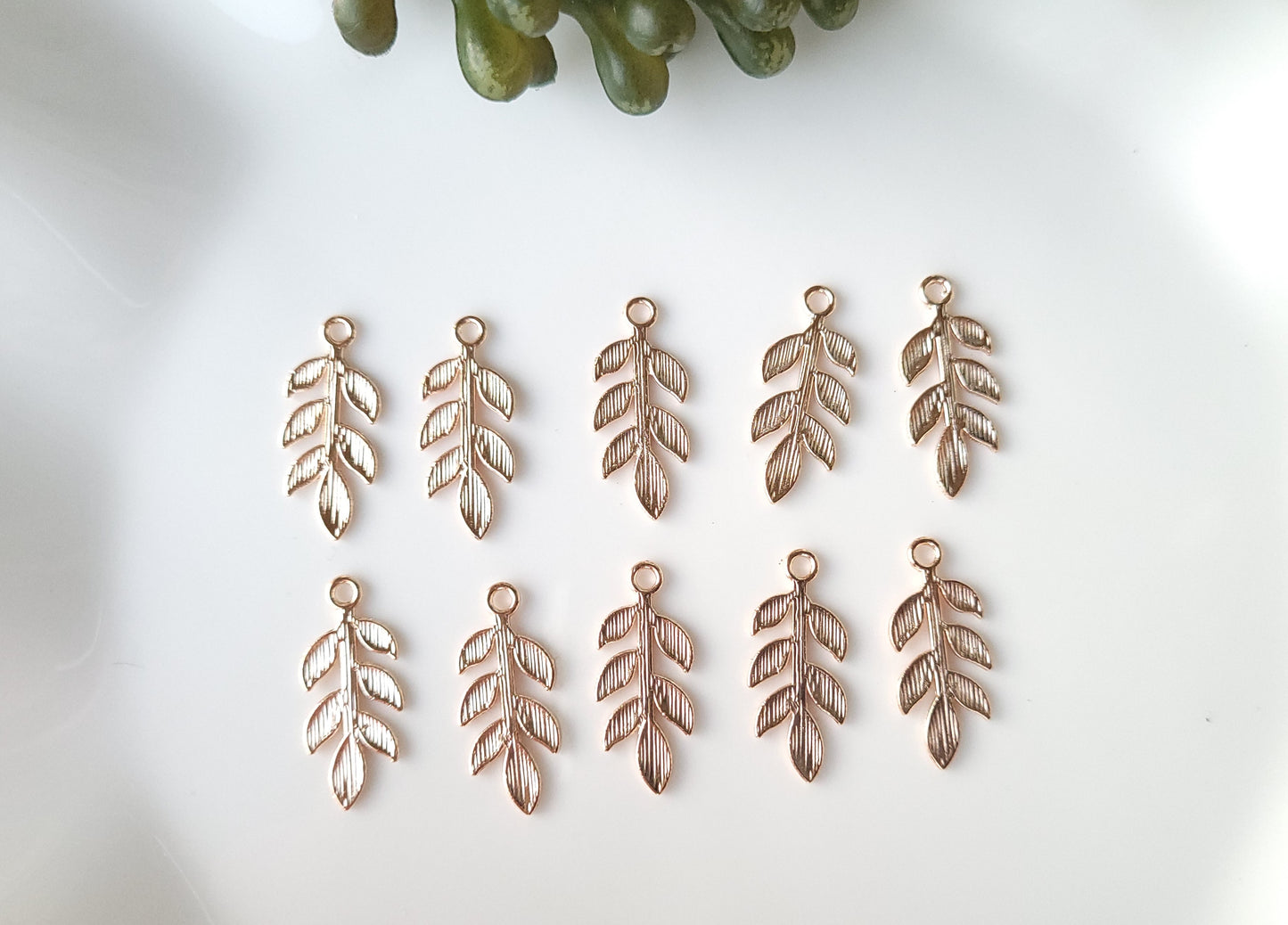 Golden Mini Leaves Charms - 5 pair