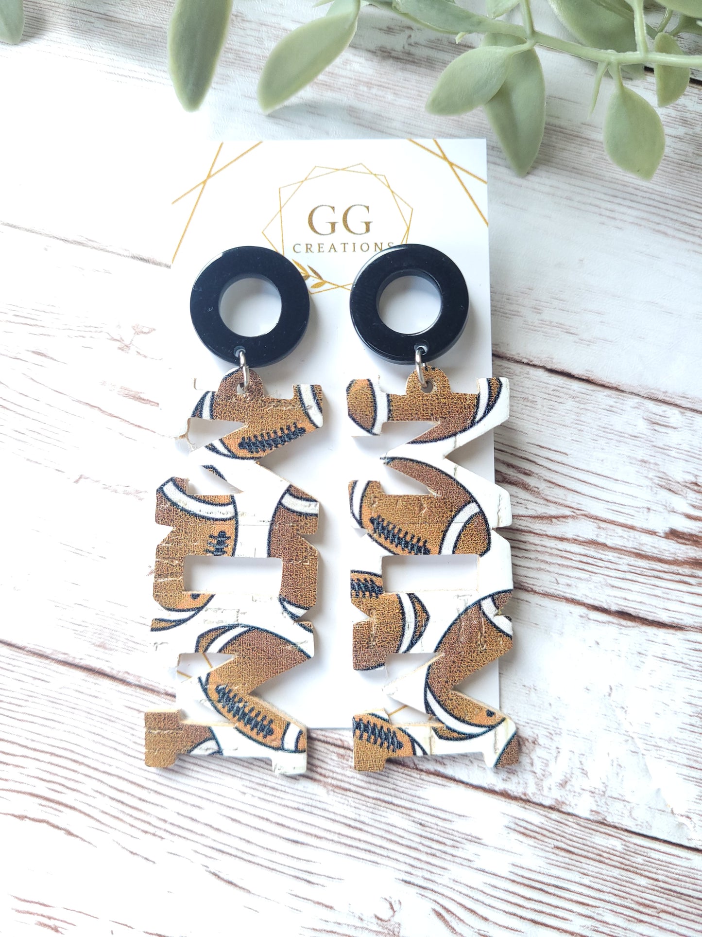 Preorder - MOM - 2.25" Pair - Steel Rule Wooden Earring Die