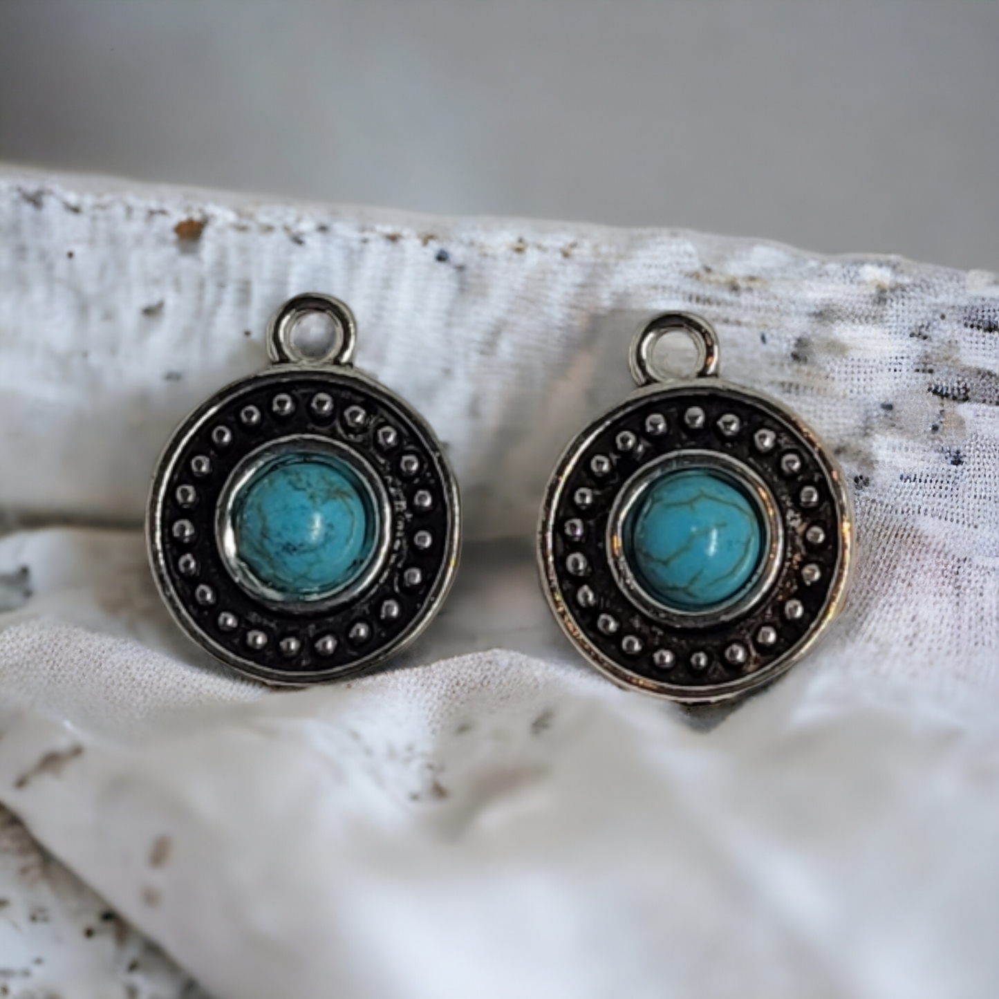 Retro Round Turquoise/Silver Charms - 6 pieces - Earring Findings