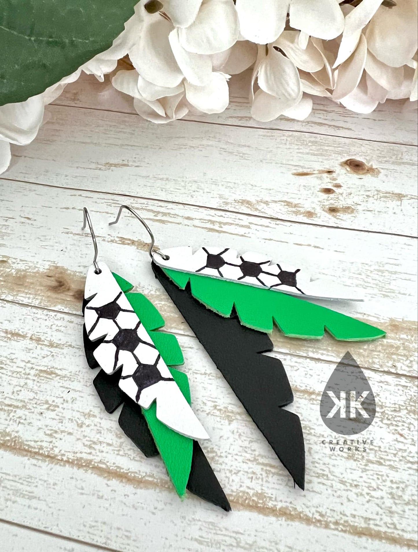 KK's Fantasy Sports Feather - Embossed - Steel Rule Wooden Earring Die