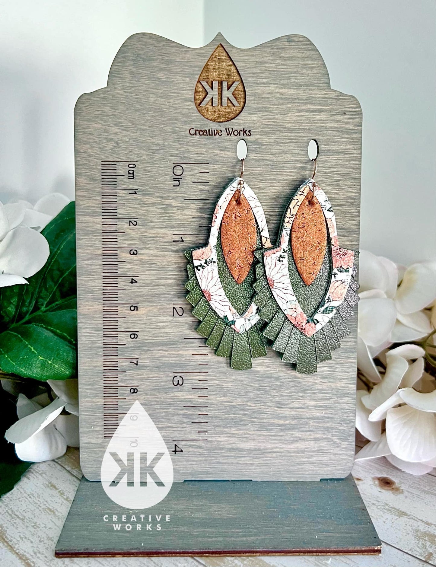 The Queens Fringed Reflection  - Steel Rule Wooden Earring Die