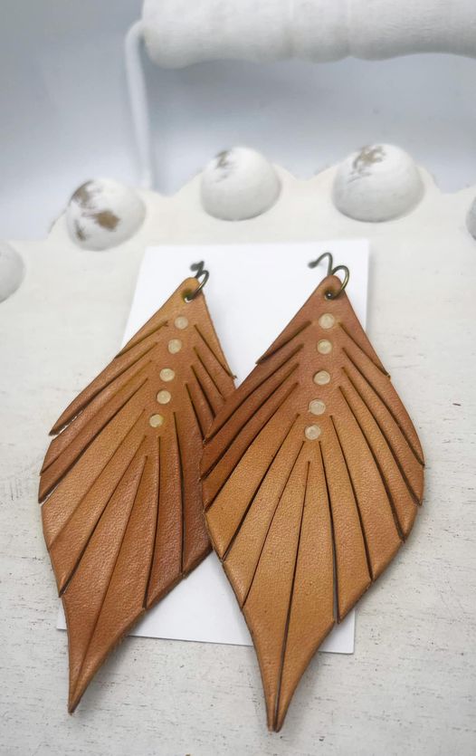 Preorder - Gladys- Feather Fringe - Steel Rule Wooden Earring Die