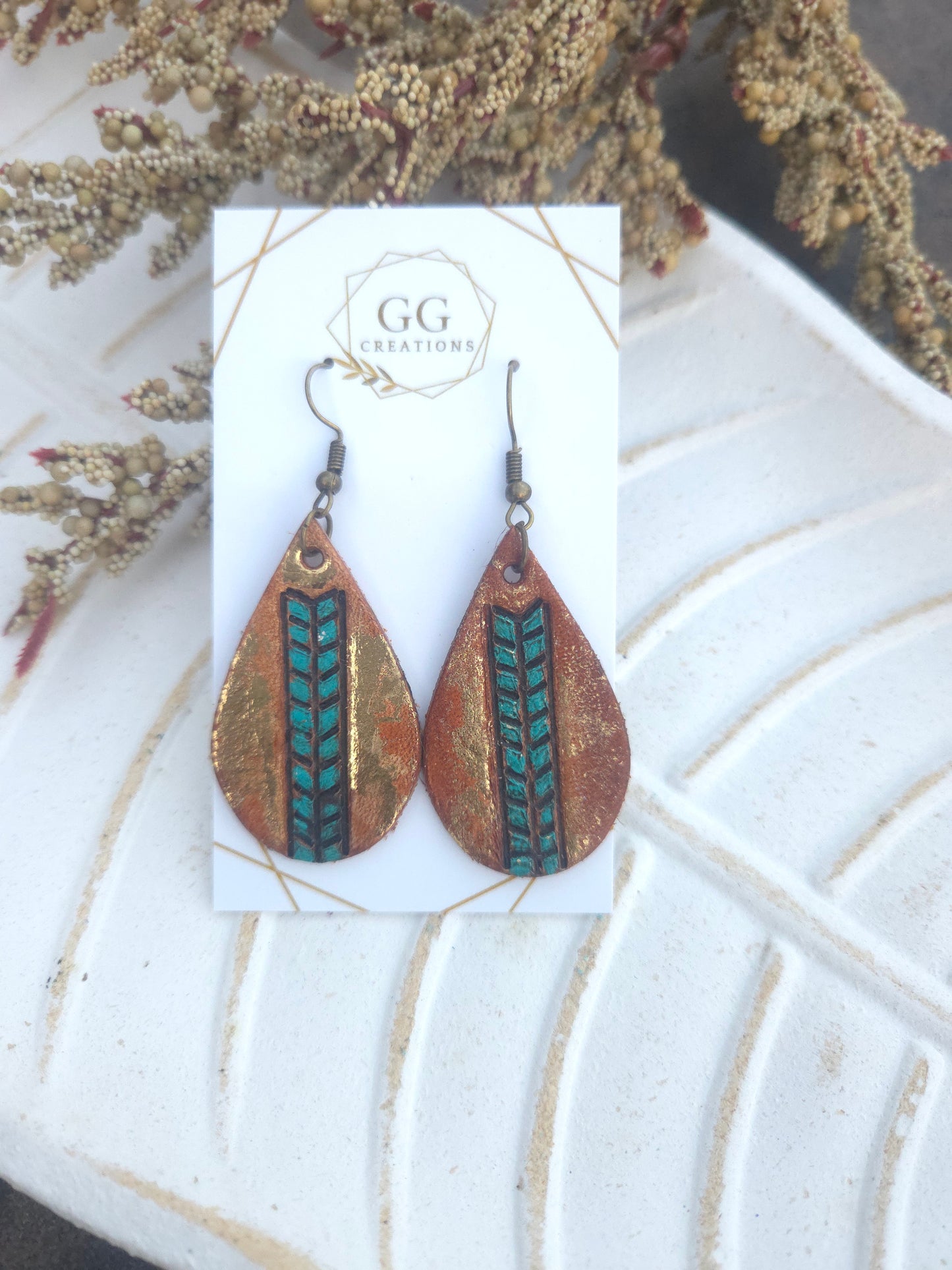 Embossed Chevron Teardrop - Steel Rule Wooden Earring Die