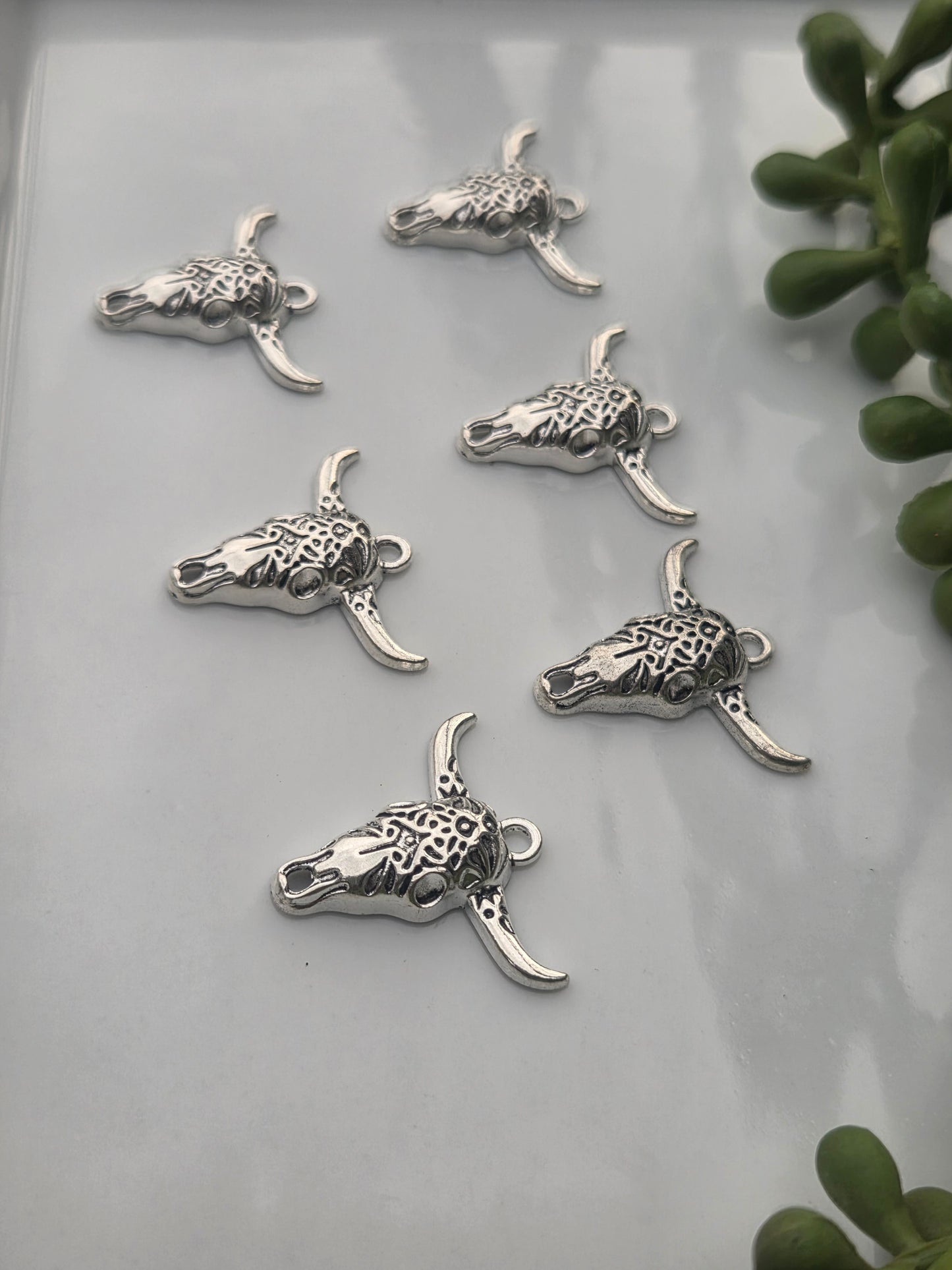Hollow Bull Head Skull charms/pendant/findings  - 6 pieces
