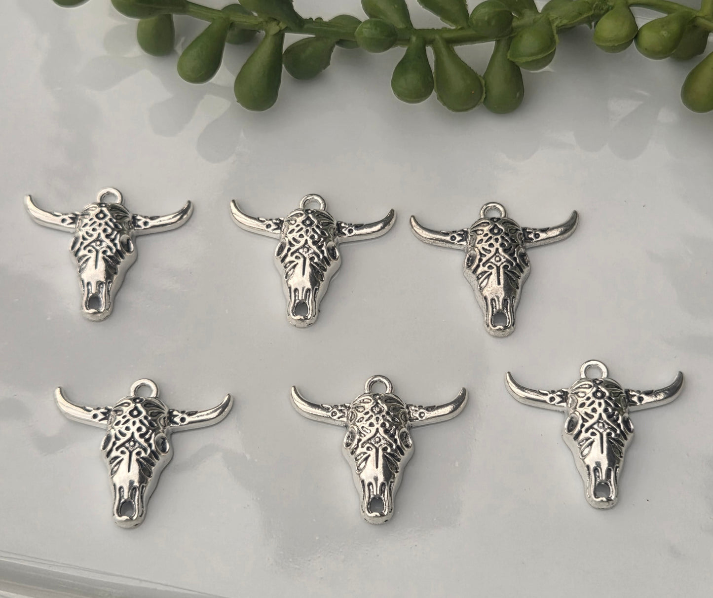Hollow Bull Head Skull charms/pendant/findings  - 6 pieces