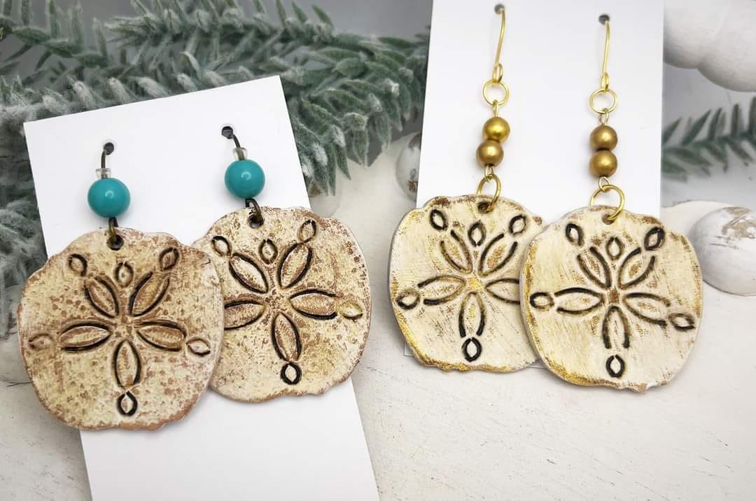 Preorder - Sand Dollar - 1.5" Embossed (pair) - Steel Rule Wooden Earring Die
